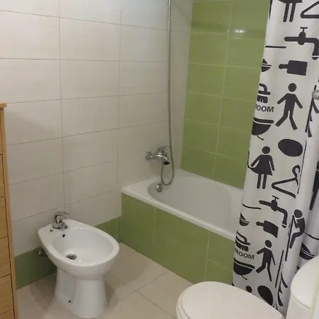 Апартаменты Apartamento T1 Novo