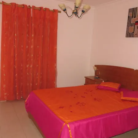 Apartamento T1 Novo Апартаменты