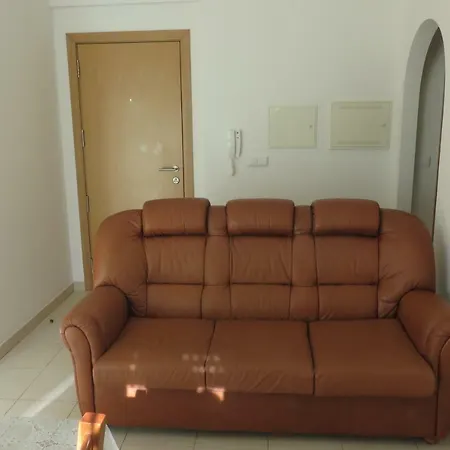 Apartamento T1 Novo Апартаменты *
